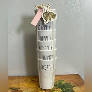 NWT Rae Dunn “HIPPITY” “HOPPITY” Stacking Cups Tumblers